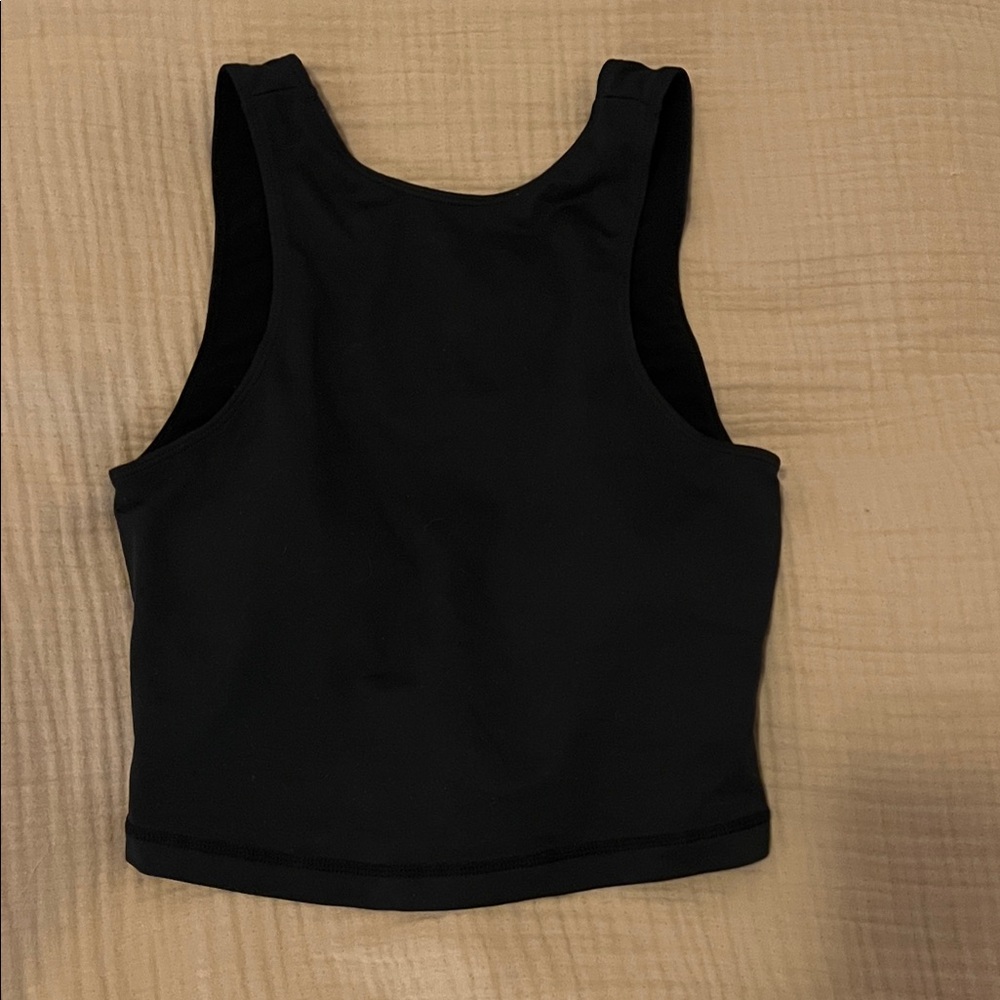 Wondery Black Sleeveless Crop Top
